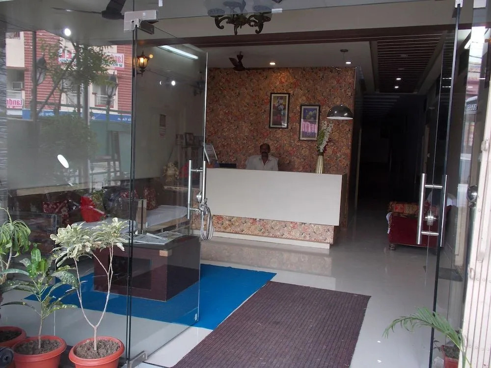 Hotel Roopam Dudhwa