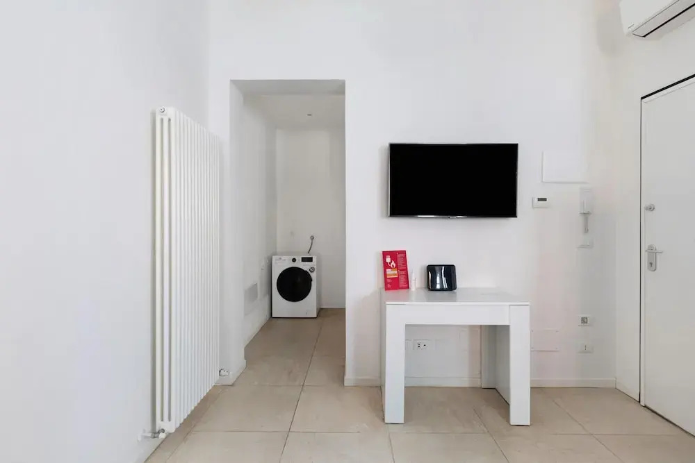 Pontelungo 2 - Modern Studio in Borgo Panigale