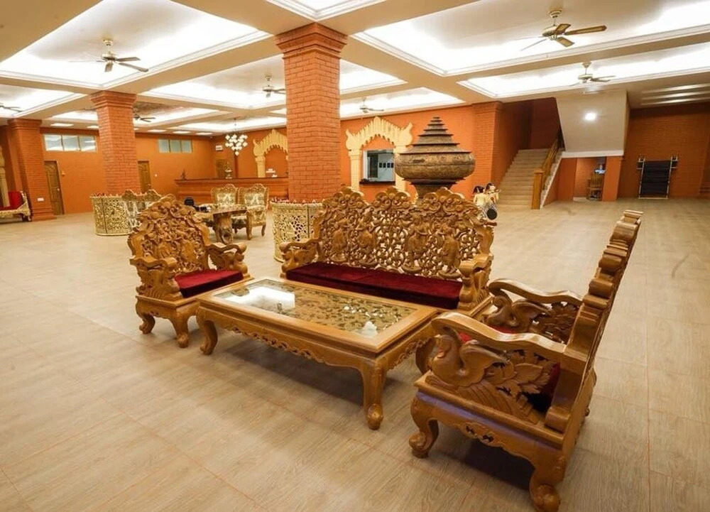 E-outfitting Royal KK Bagan Hotel