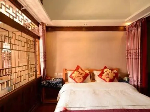 Lijiang Mountain Lion Inn(丽江狮子山客栈)