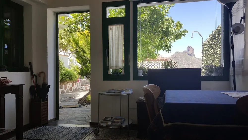 Casa Santana Segura