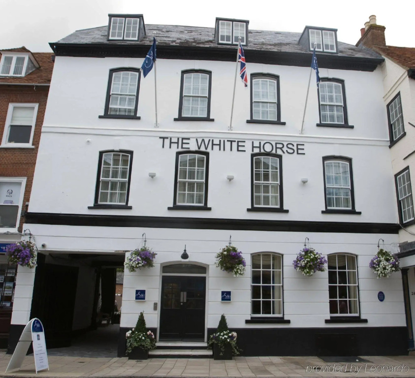 The White Horse Hotel, Romsey, Hampshire - The Coaching Inn Group