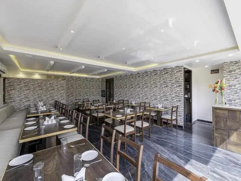 FabHotel iOliten