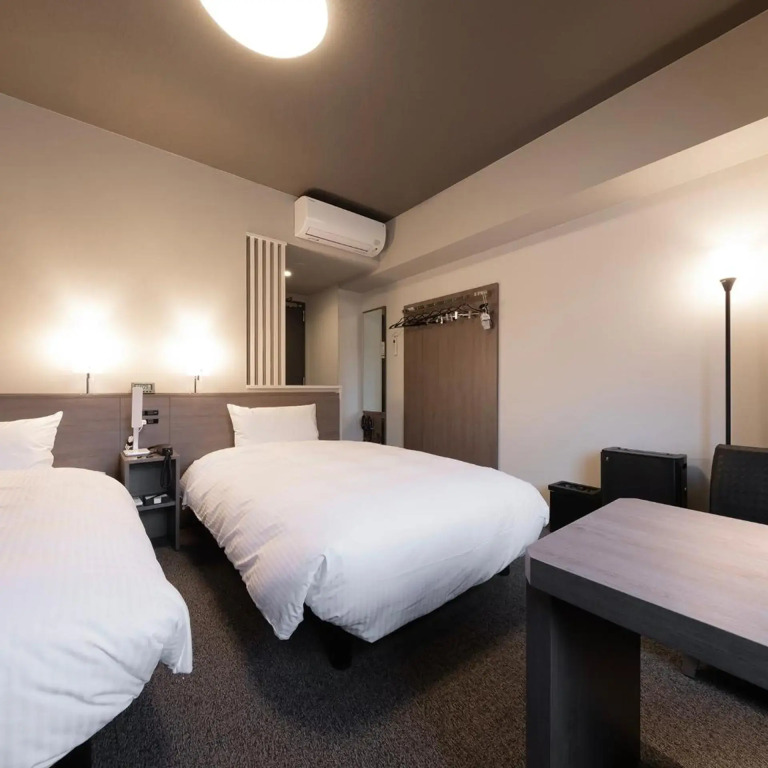 Hotel Route-Inn Nagahama Inter