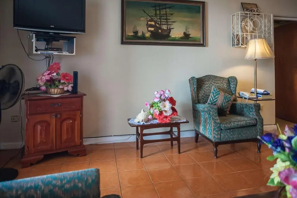 Ocean View Suit-Montego Bay Club Resort