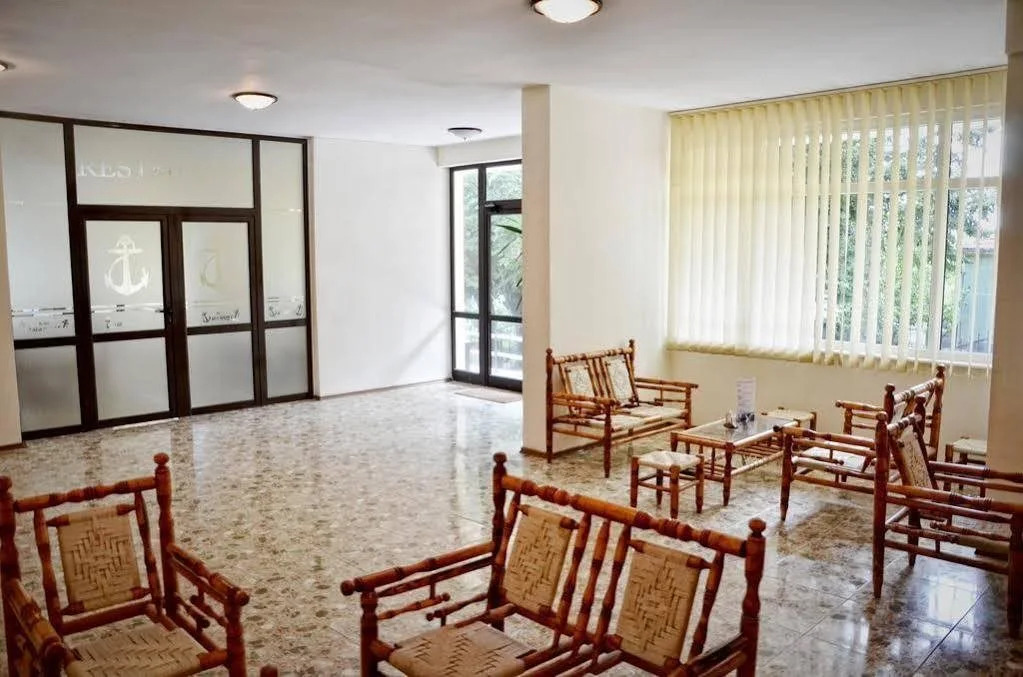 Sea Wolf Hotel
