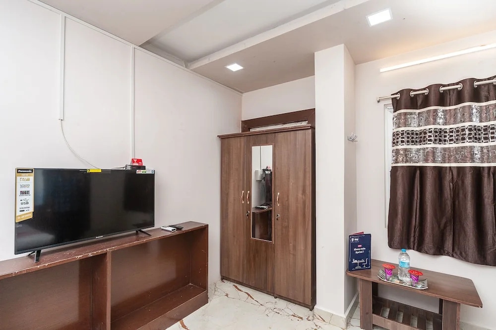 Pmr Guest Inn By OYO Rooms