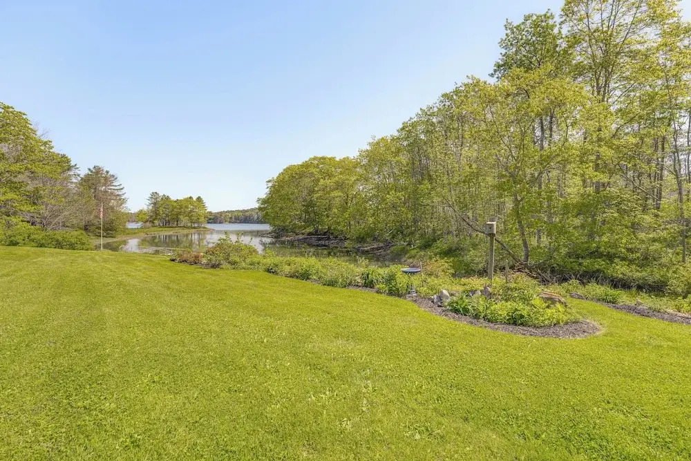 Oceanfront Studio w/ Private Dock in Harpswell!