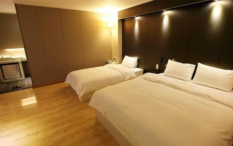 Namwon River Motel