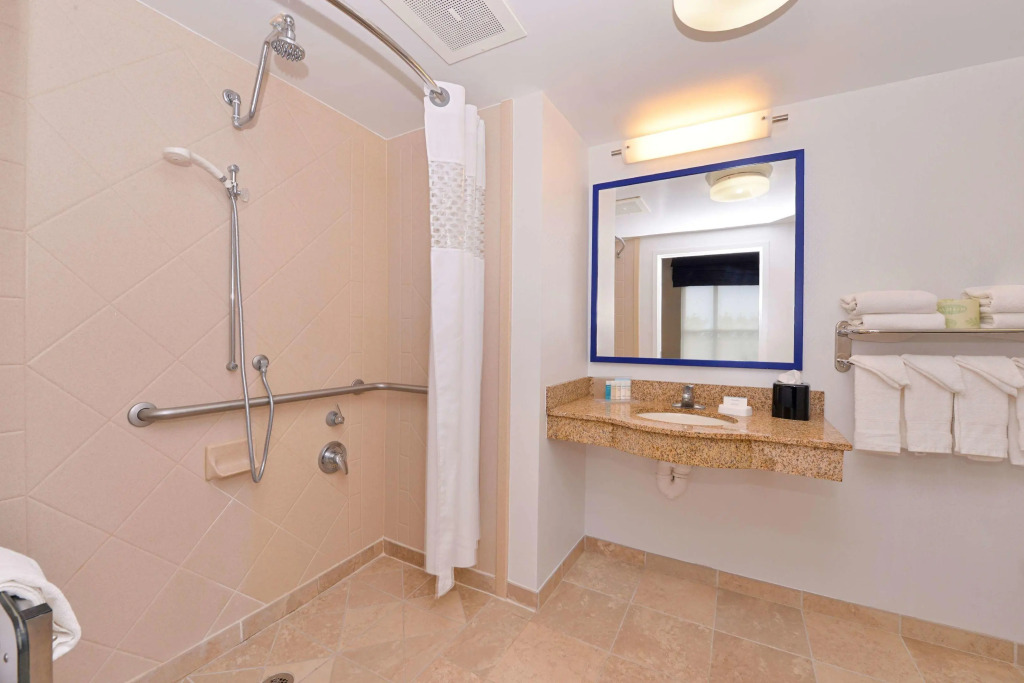 Hampton Inn & Suites by Hilton Plymouth