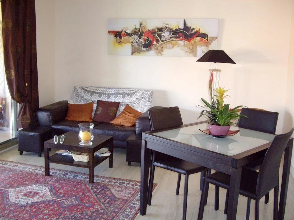 Apartment With 2 Bedrooms in Sainte-maxime, With Wonderful sea View an