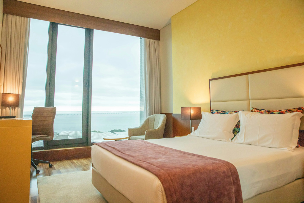 VIP Executive Arts Hotel