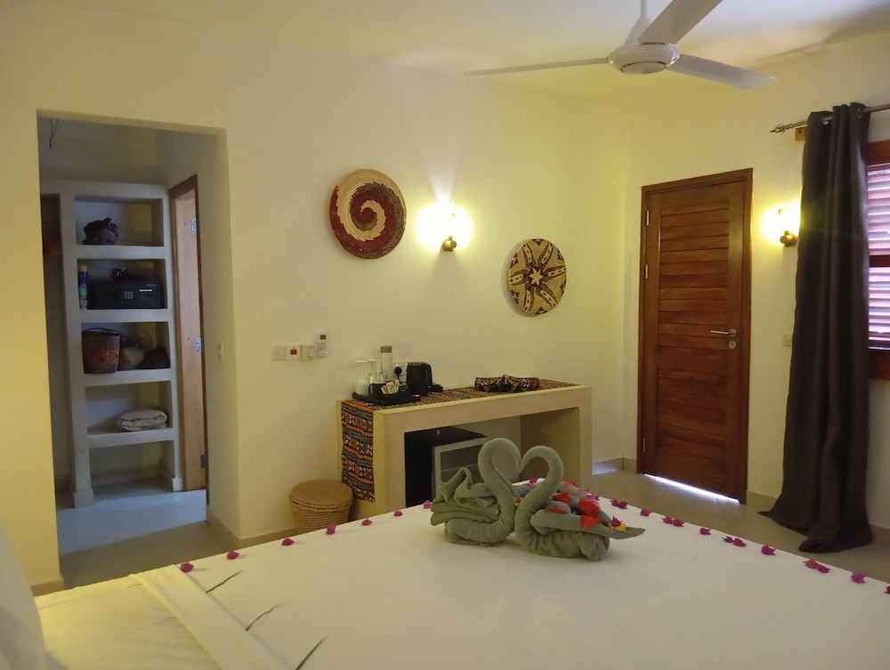 Aluna Beach House Nungwi
