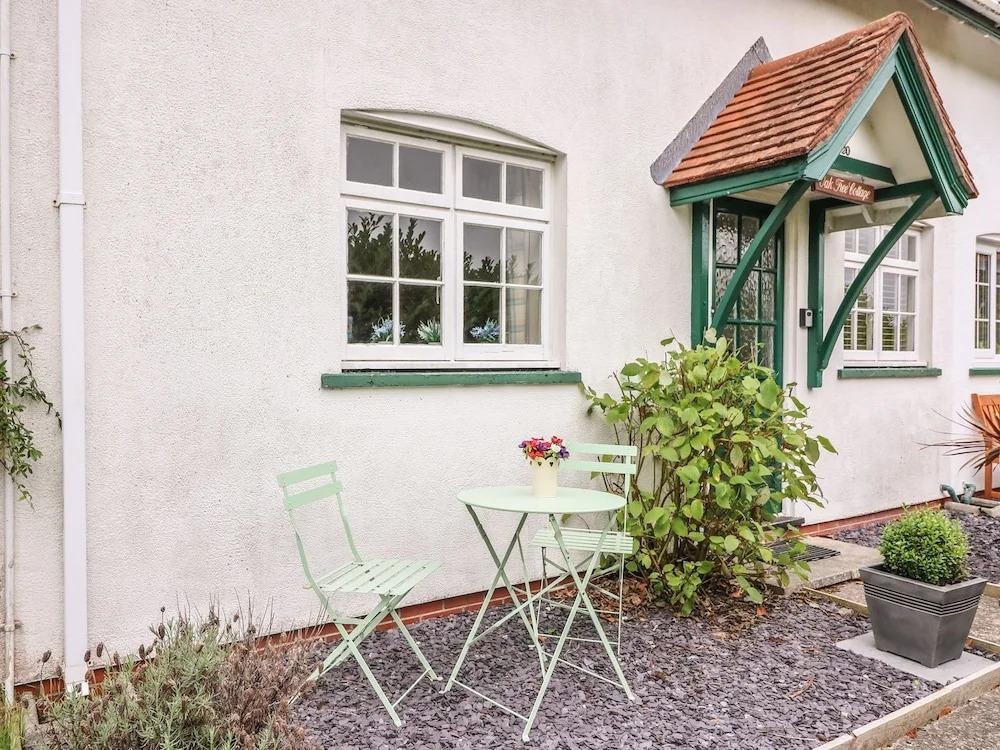 Oak Tree Cottage