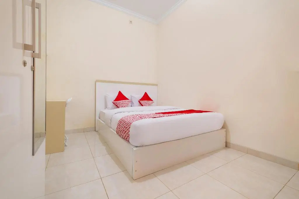 Oyo 2914 Teratai Guest House