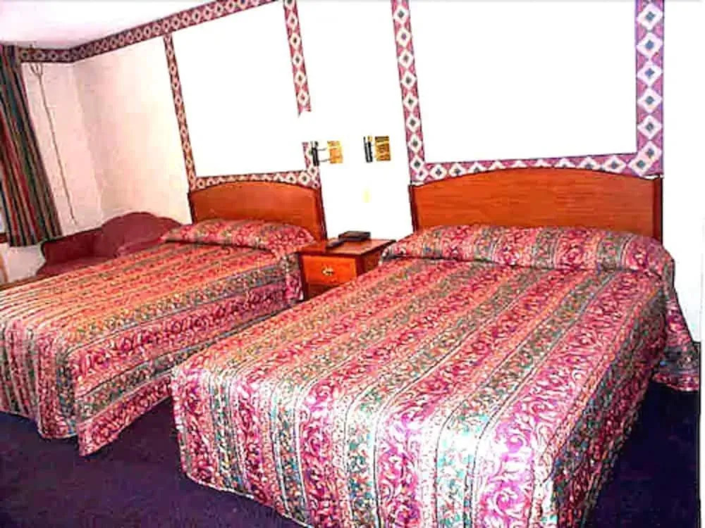 Wesley Inn & Suites