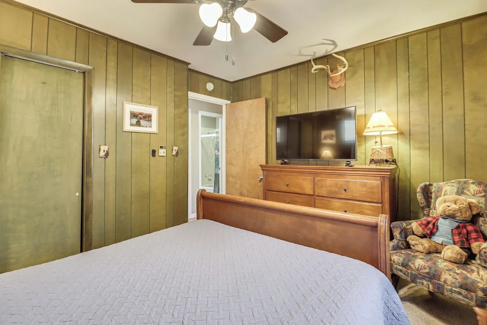 3 Mi to Big Boulder Mtn! Poconos Home w/ Game Room