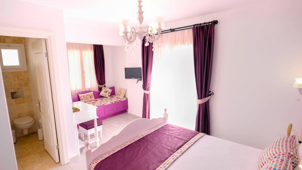 Selin Hotel