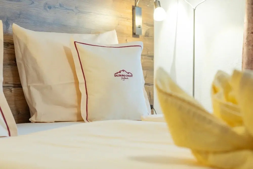 Luxus Ferienhaus Salzburg Chalet mit Pool, Sauna, Whirlpool, Kamin