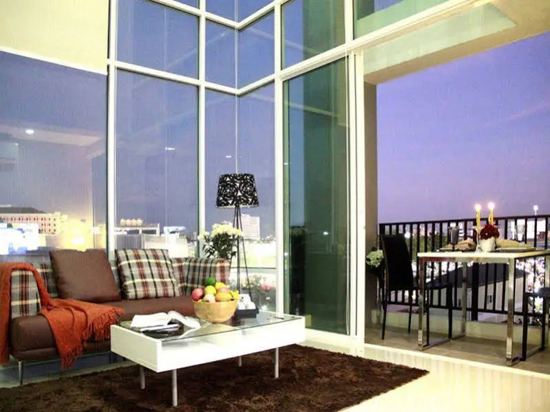 Urbanie Condominium