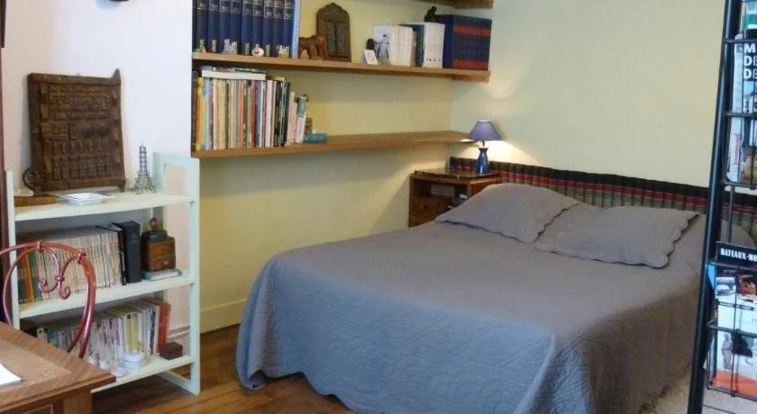Bed And Breakfast Charonne 2