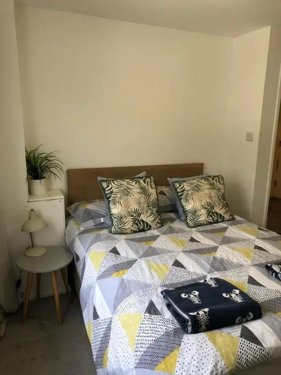 Recently Refurbished Old Town Apartment