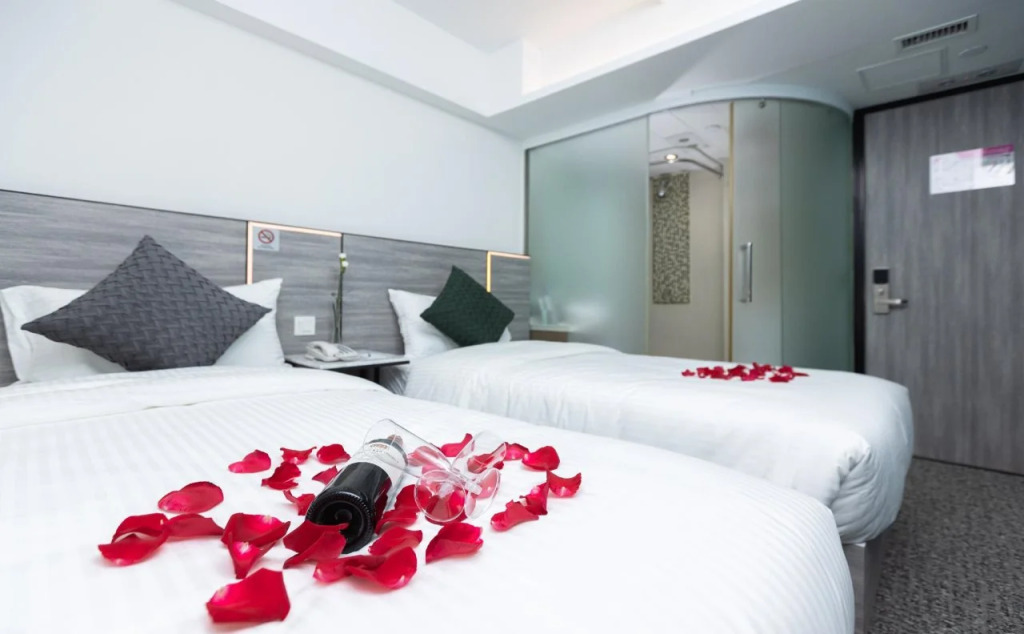 ParisHotel
