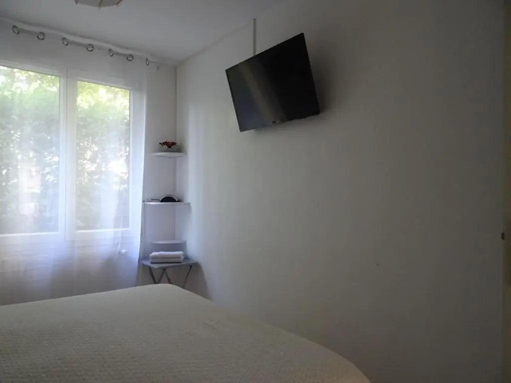 Le Hameau (Adults Only)