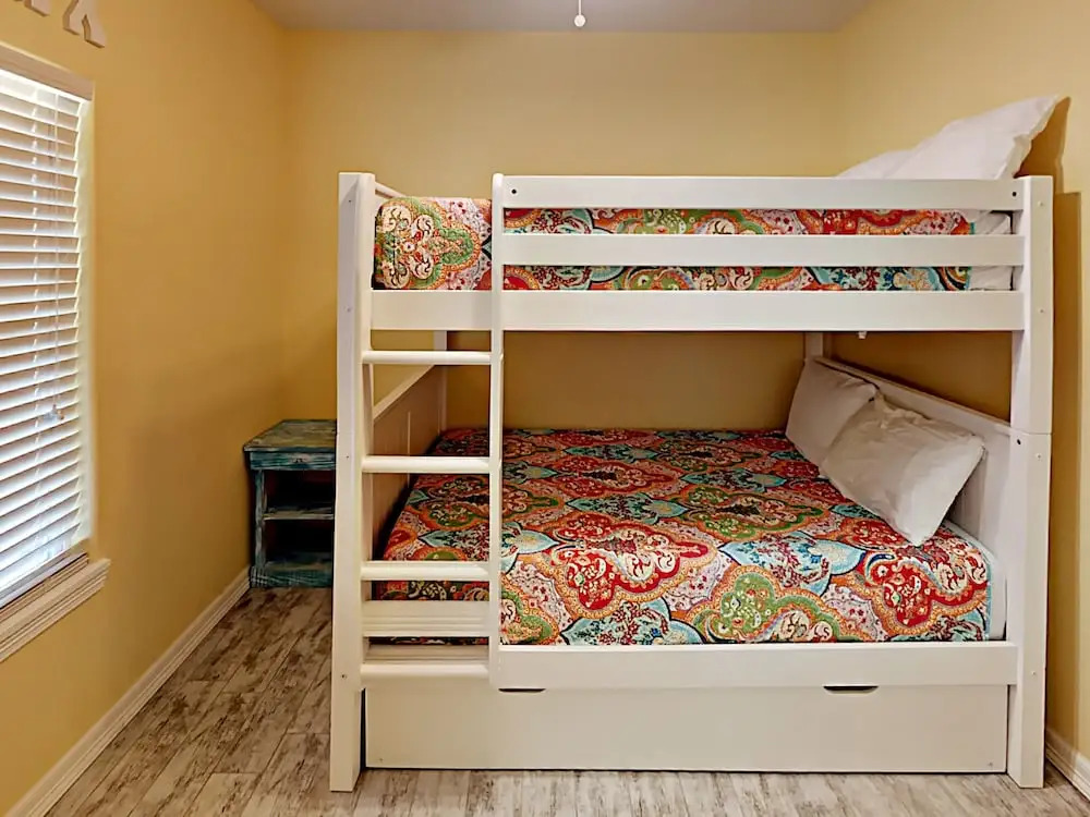 Las Olas Townhouse 3 Bedrooms 2 Bathrooms Townhouse
