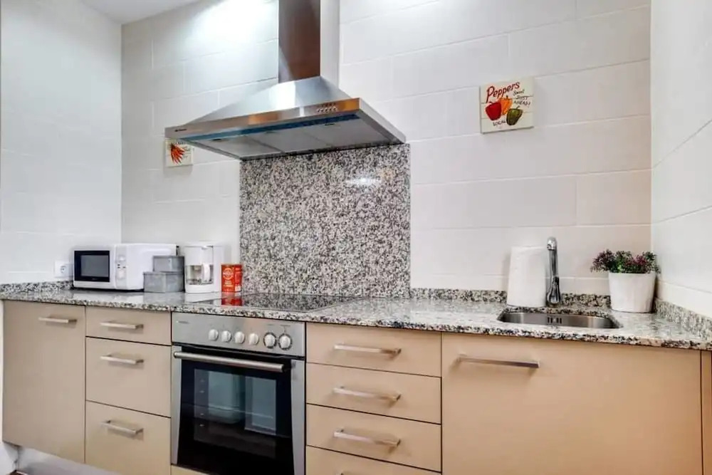 Modern 2 Bed Flat in Trendy Poble Sec