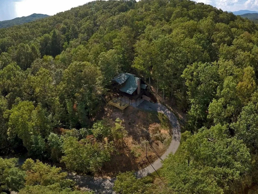 Oakawana Lodge