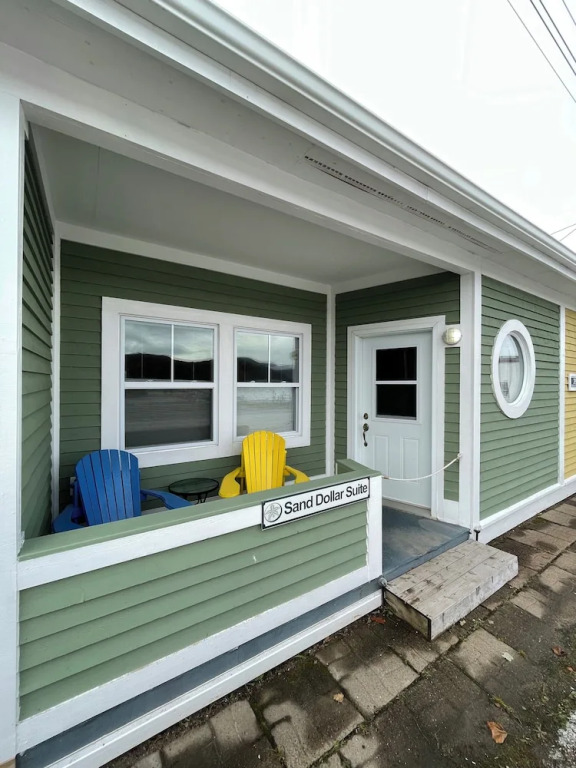 Seaside Suites