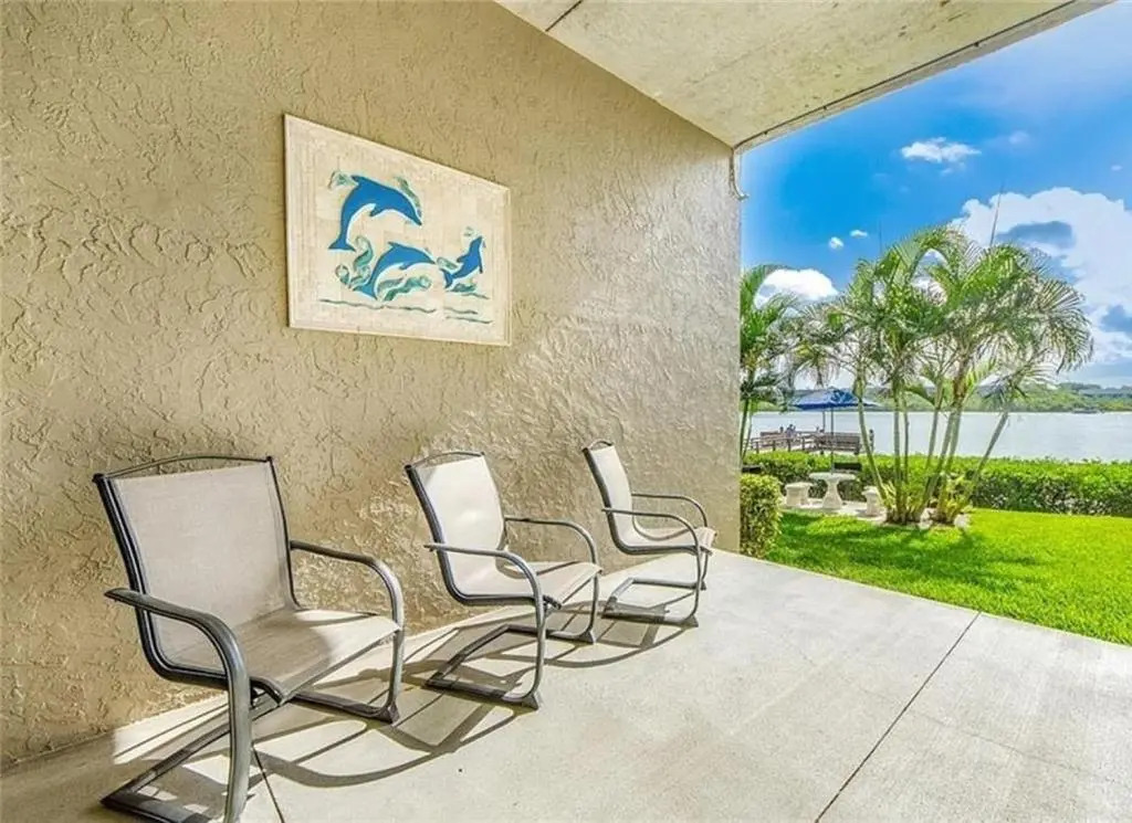 Dolphin's Den 2 Bedroom Condo Pool View at Sea Club