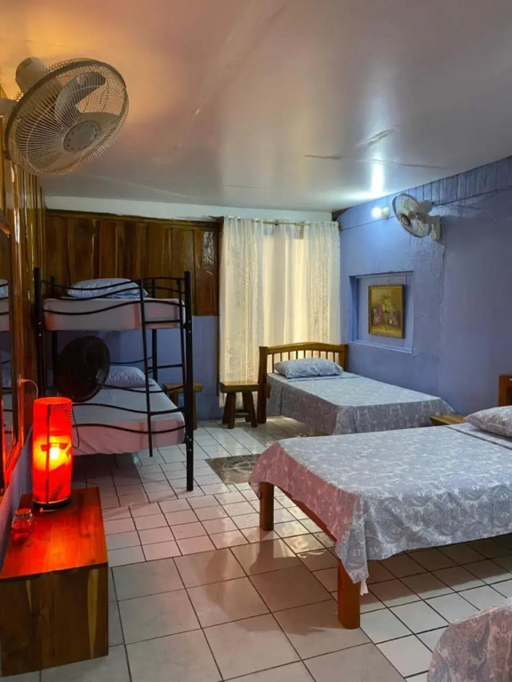 Mauras Tropical Mini Hostel