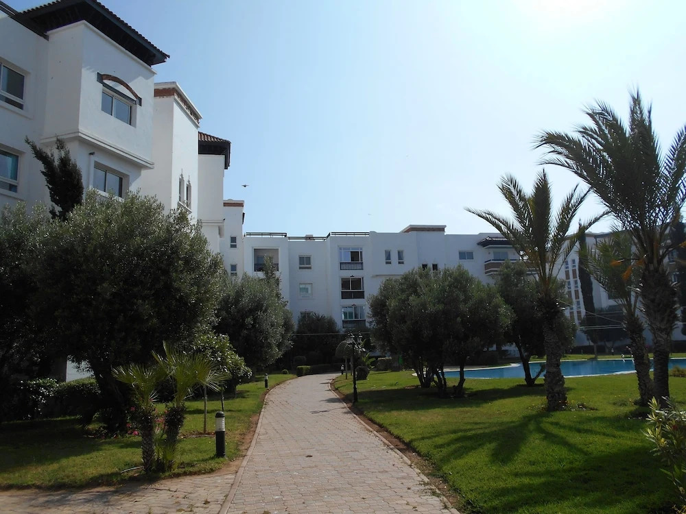 Luxurious Apartment in Marina Ref T23501