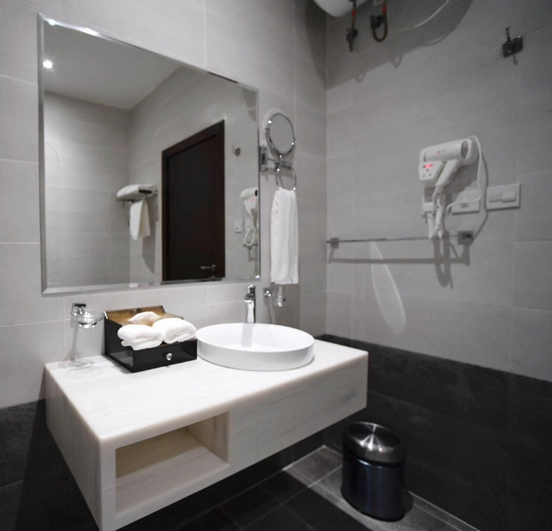 Celine Home Serviced Apartment Al Malqa