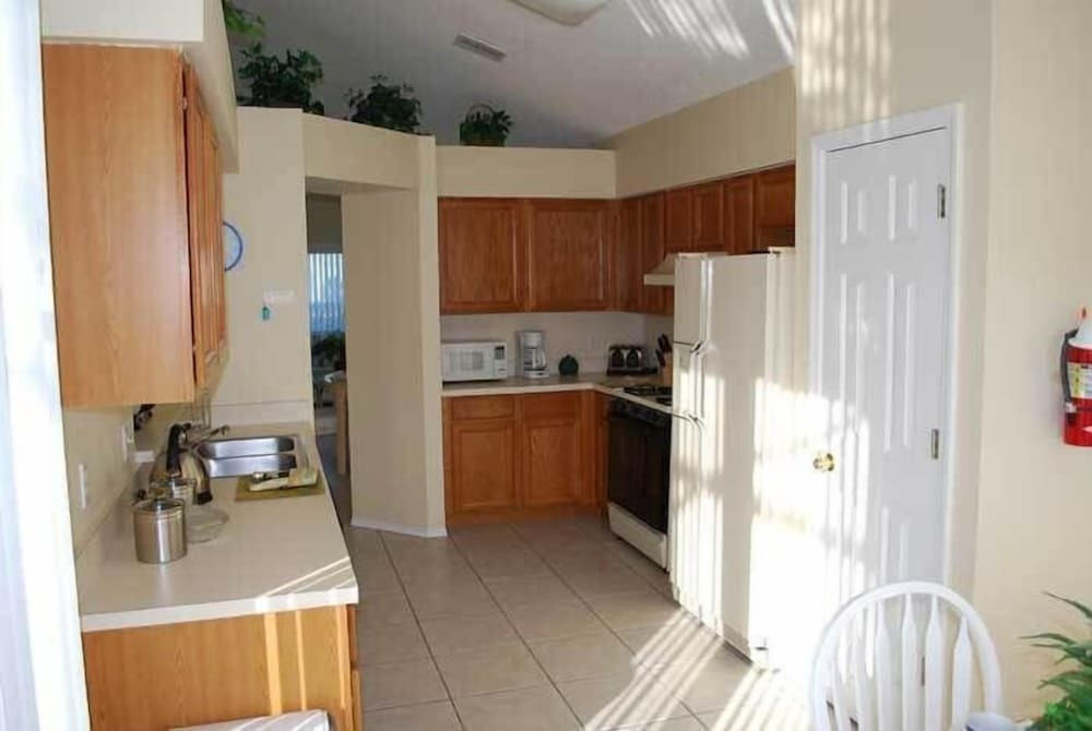 Esprit 4 bed / 2.5 bath home