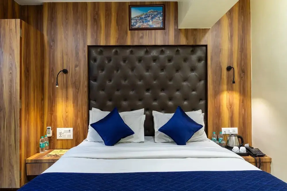 Hotel Ashyana - Near To Grant Road Station Mumbai