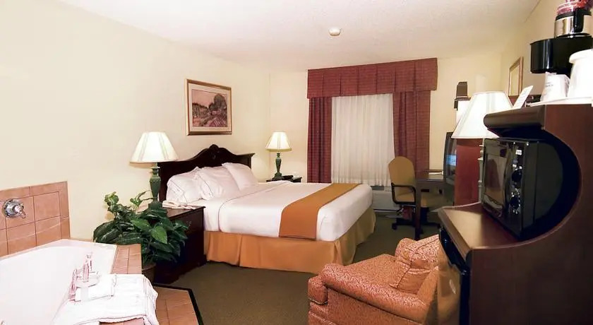 Holiday Inn Express FULTON