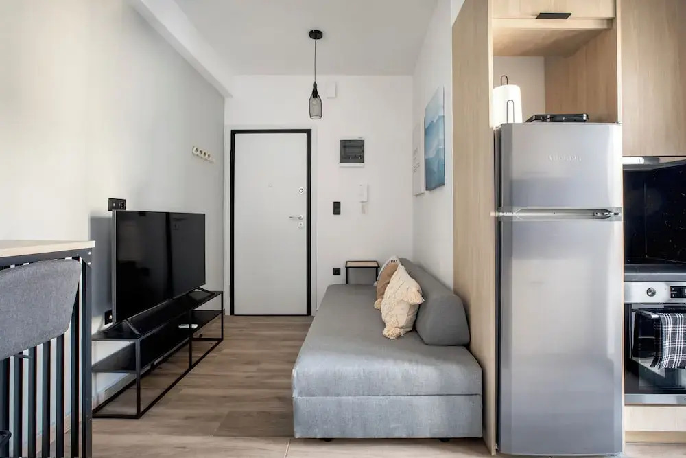 Sway - Chic 1-BR Apt & Balcony in Athens