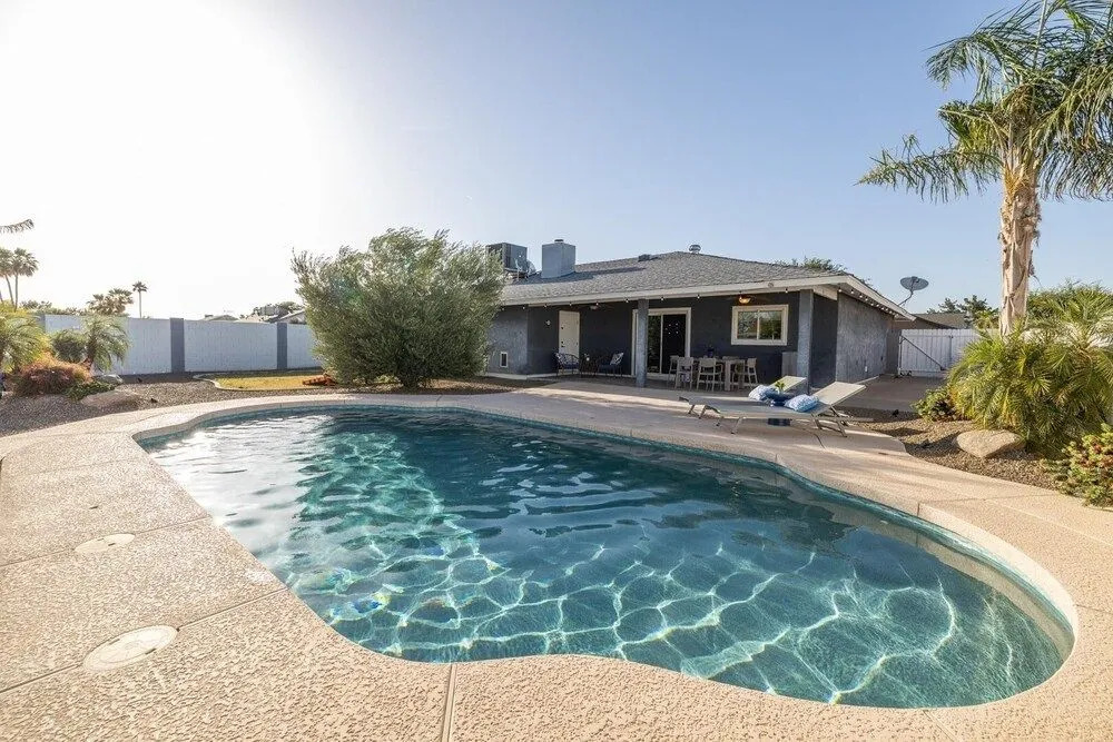 Mesa Garnet 4 Bedroom Home by RedAwning