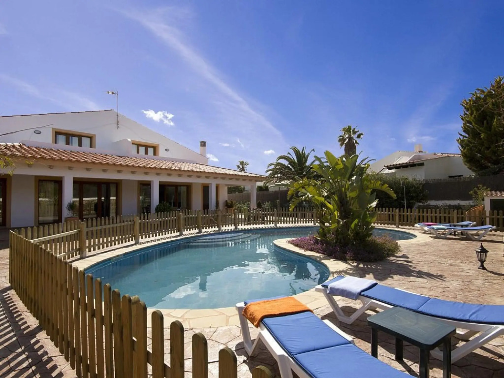 VILLA ANGEL in Cala´n Bosch