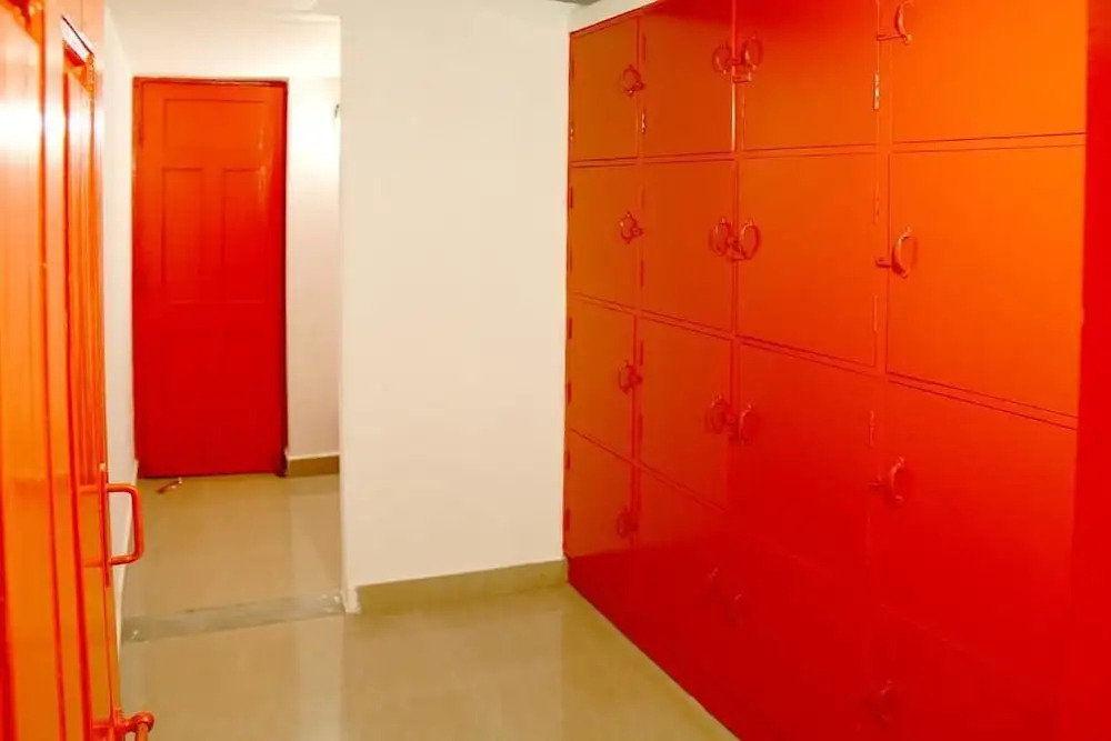Redlollipop Hostel