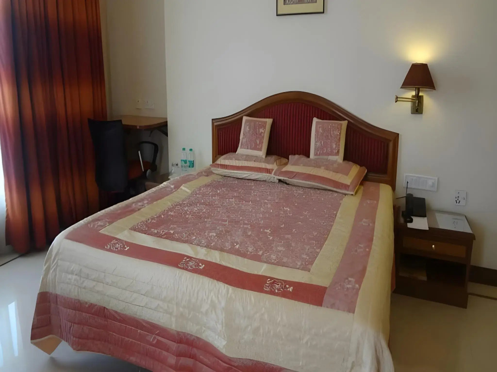 Hotel Rang Sharda
