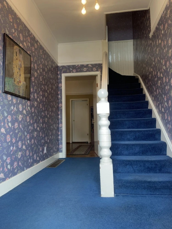 Towle House 1006