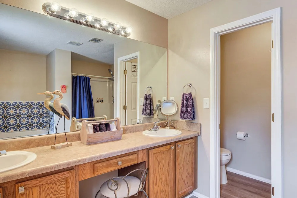 'sea La Vie' Coastal Getaway Steps From the Beach