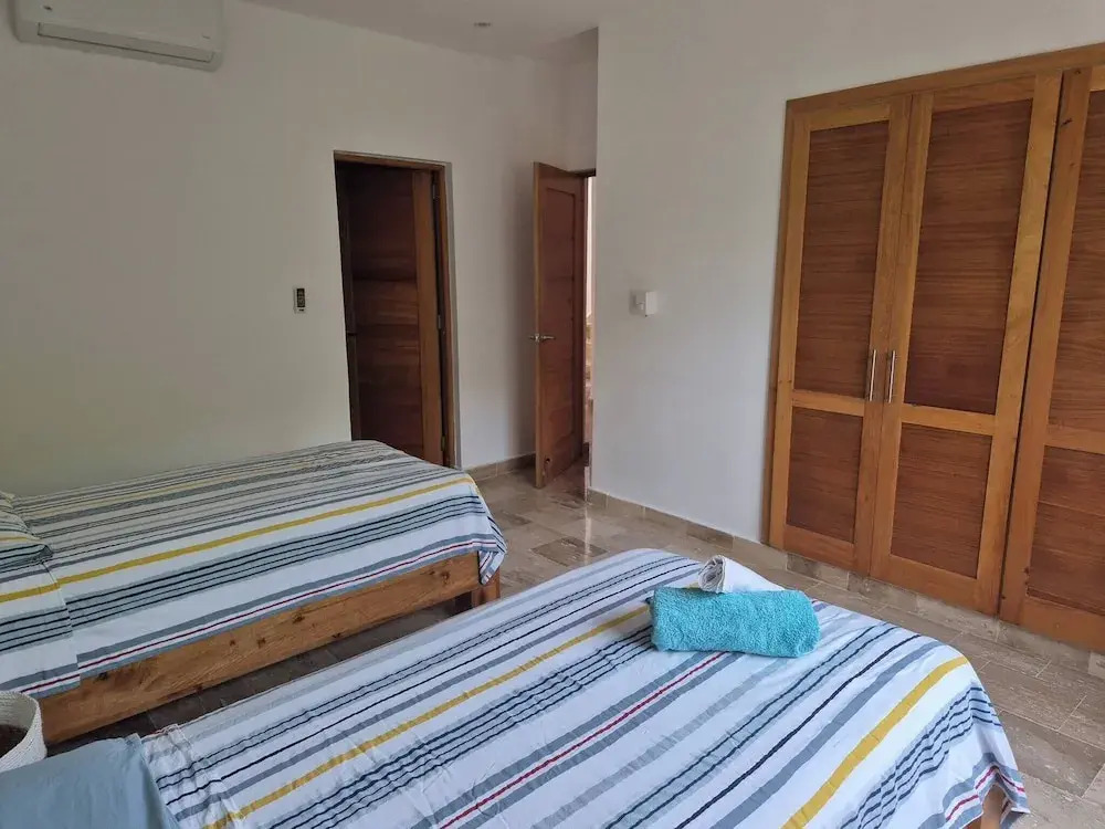 Punta Popy 3BR Duplex With Pool, Walk to Beach