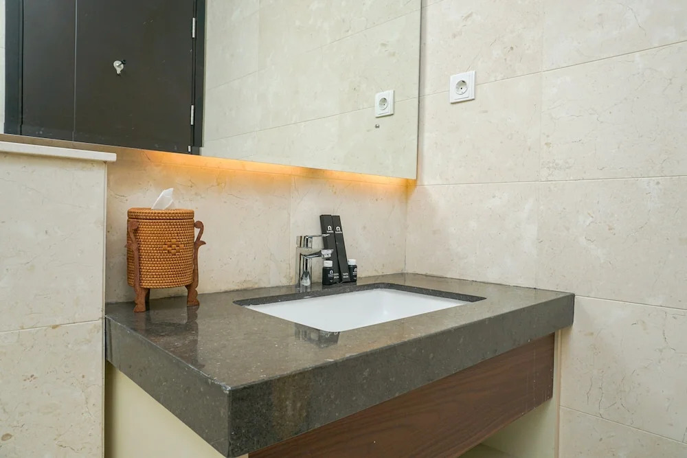 Spacious 2BR Apartment at Wang Residence