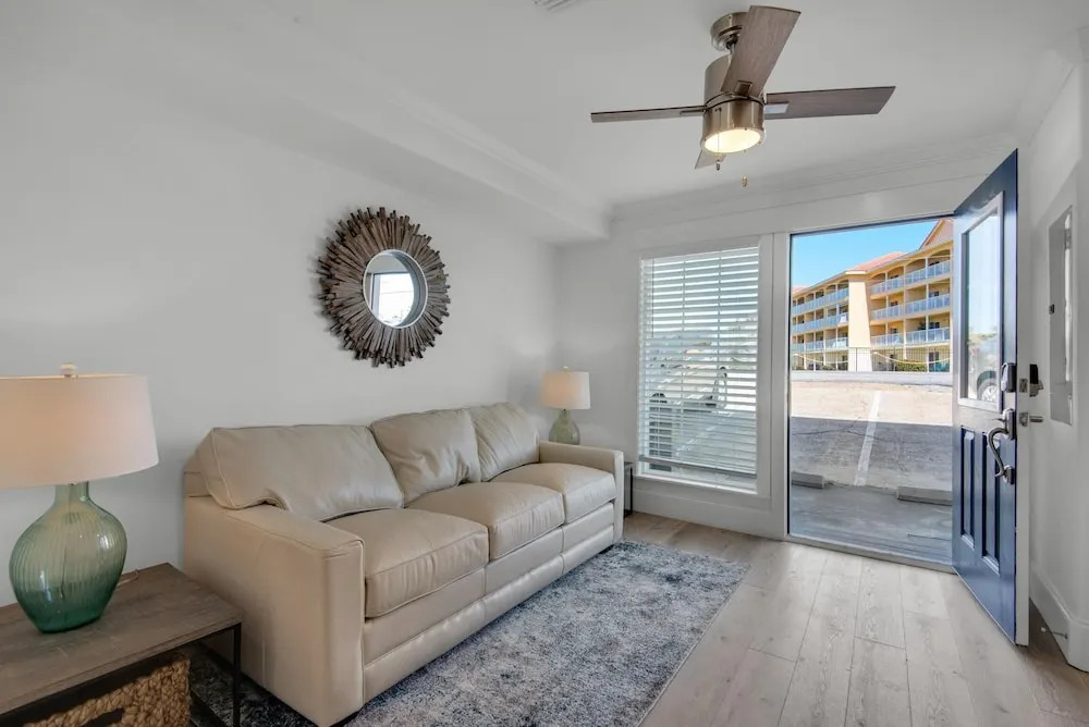 Sand Dollar Townhome #16- Sukoon Villa