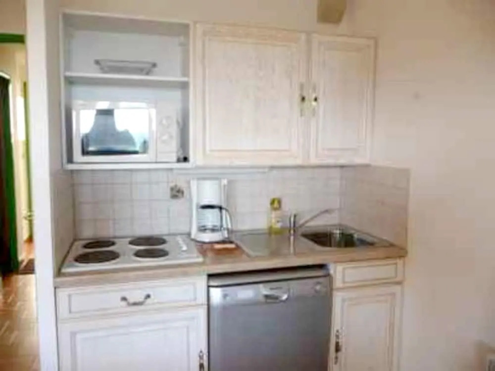 Apartment With 2 Bedrooms in Sainte Maxime, With Wonderful sea View, P
